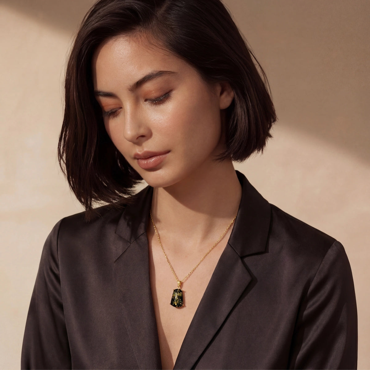 Collier Ambre de Forêt — détail du bijou