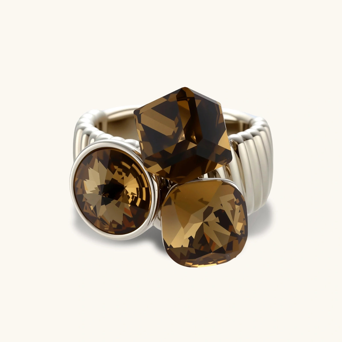 Bague Éclat Ambré — détail du bijou